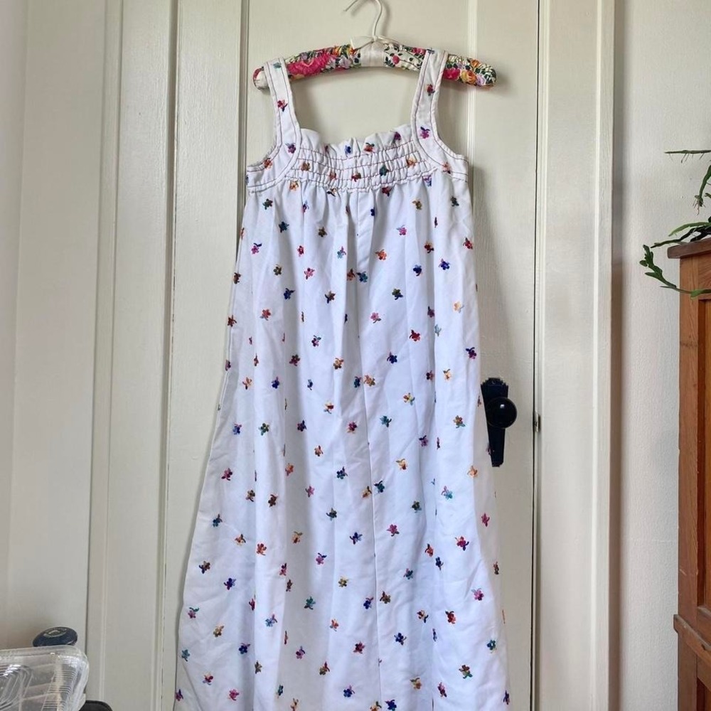 Vintage 1970s floral dress white colorful